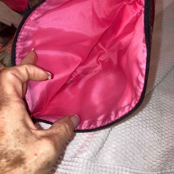 Clinique Kate Spade zippered, cosmetic case red white pink “HELLO GORGEOUS “ NEW - Picture 11 of 12